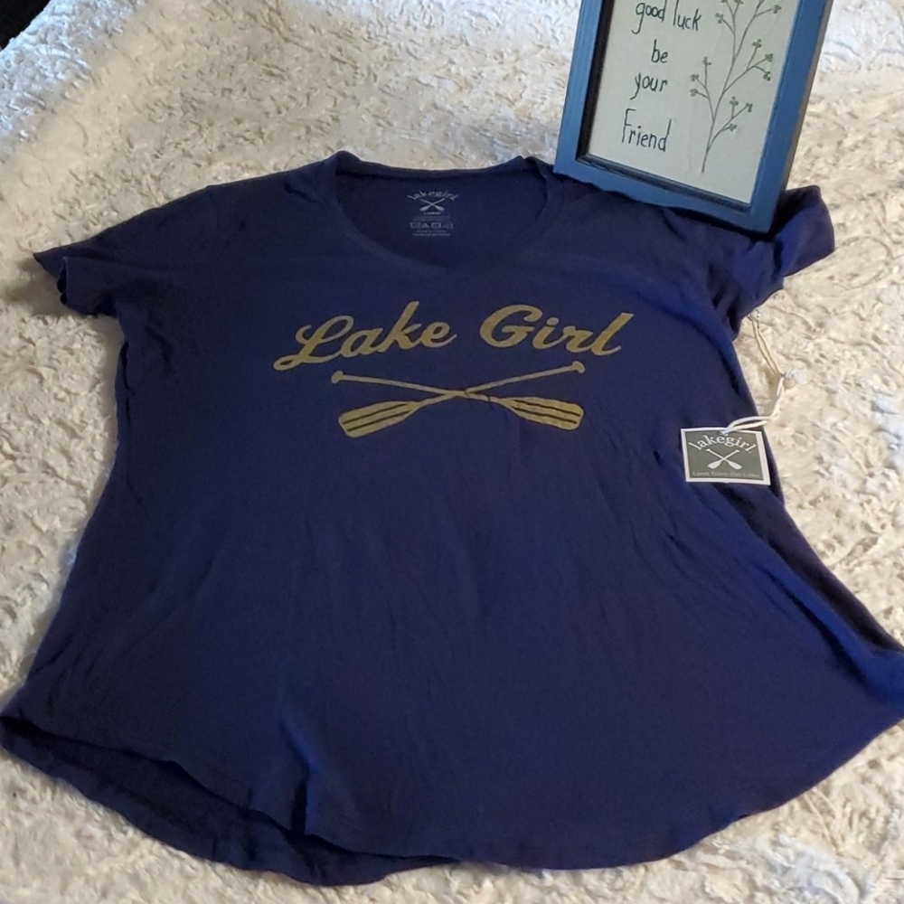 NWT Lake Girl Sz. L‎ Tshirt